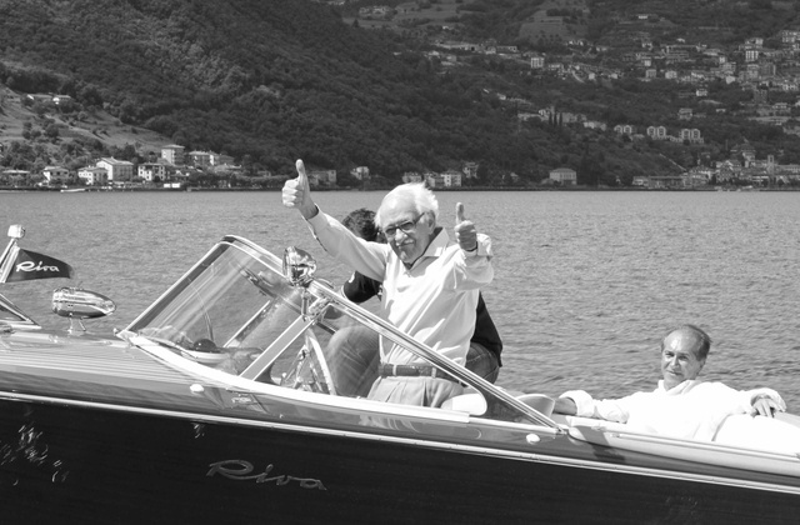 Illustration for article titled This 24-Cylinder Lamborghini-Powered Speedboat Is The Best Boat